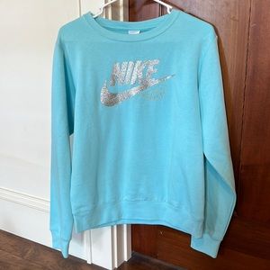 Nike crewneck sweatshirt
